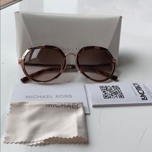 Michael Kors women sunglasses 😎